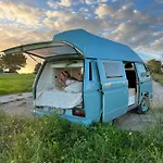 Rent A Blueclassics 's Campervan Vw T3 Azulina In Algarve Au Portugal, Luksustelt *